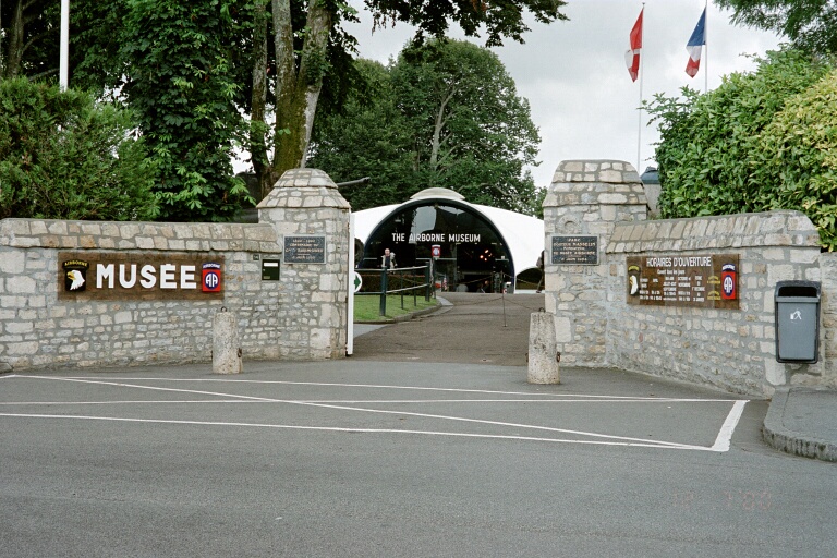 Airborne Museum - Sainte Merè Église